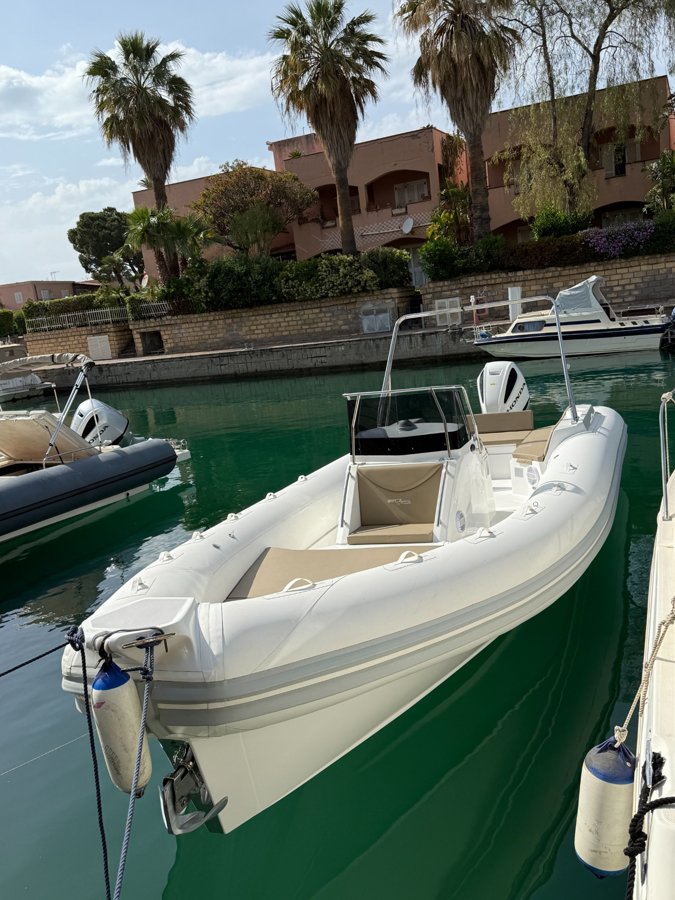 Imbarcazioni Gem Boat per il noleggio — foto 5